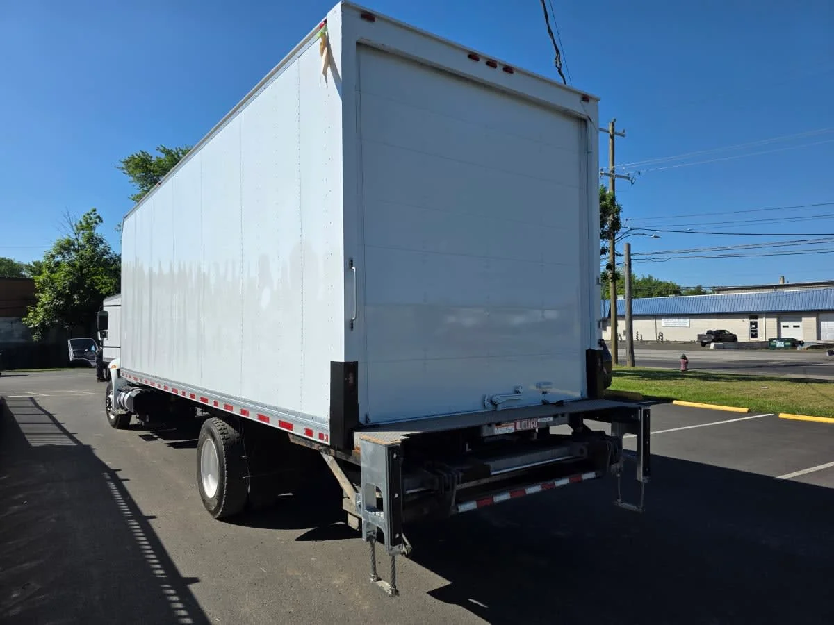 2017 International 4300 in Bensalem, PA — photo 6