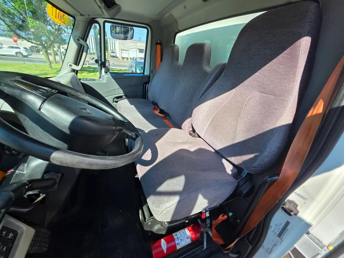 2017 International 4300 in Bensalem, PA — photo 7