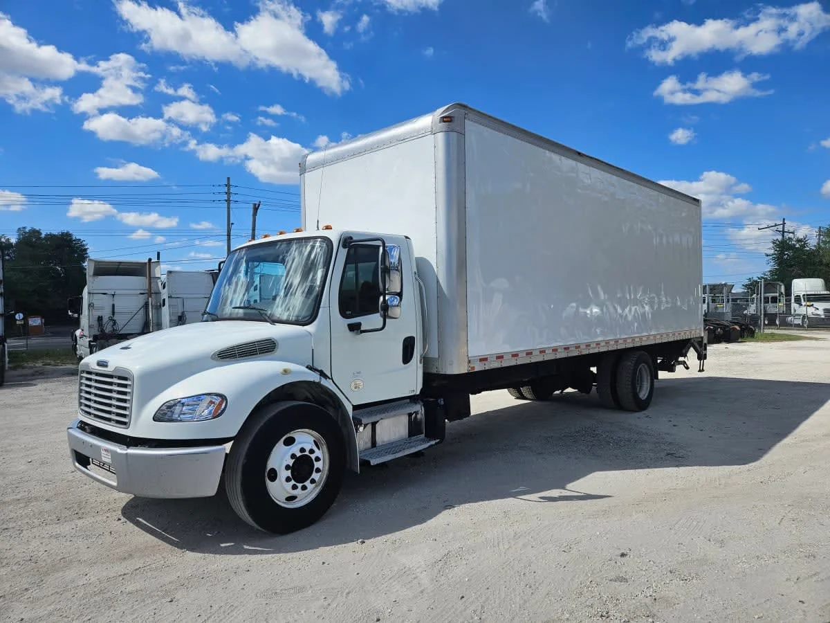 2019 Freightliner M2 106 in Orlando, FL