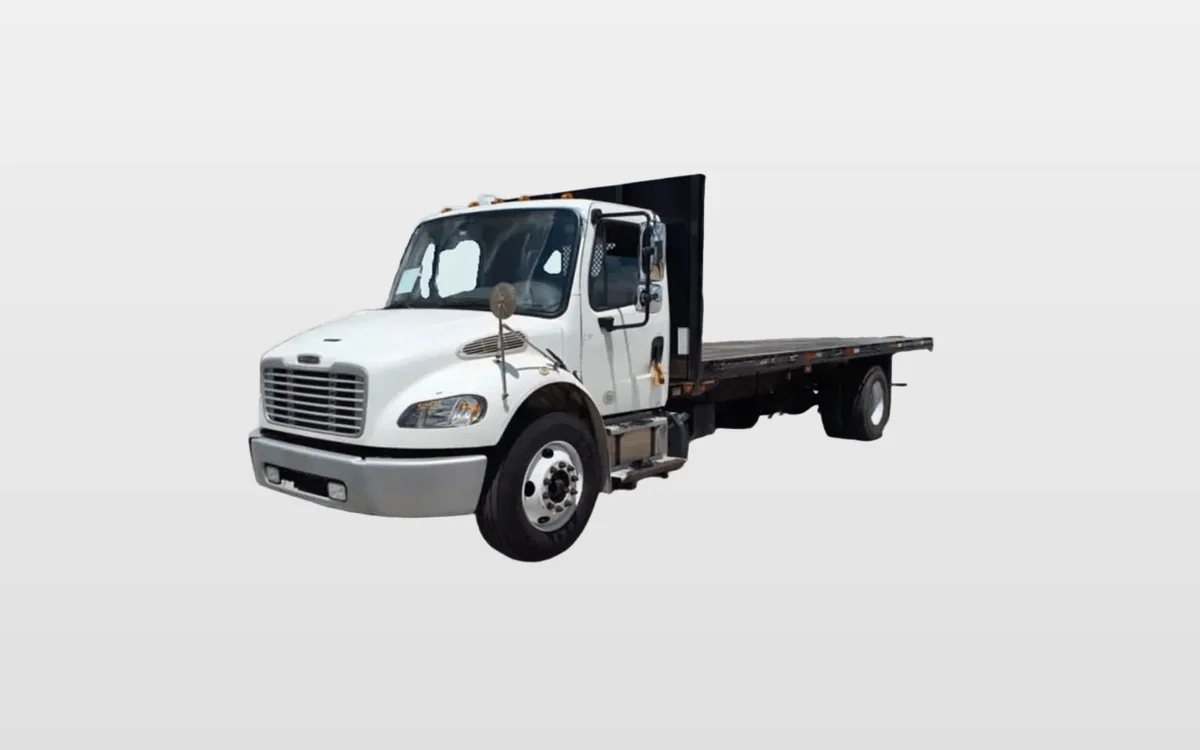 2013 Freightliner M2 106 - image 1