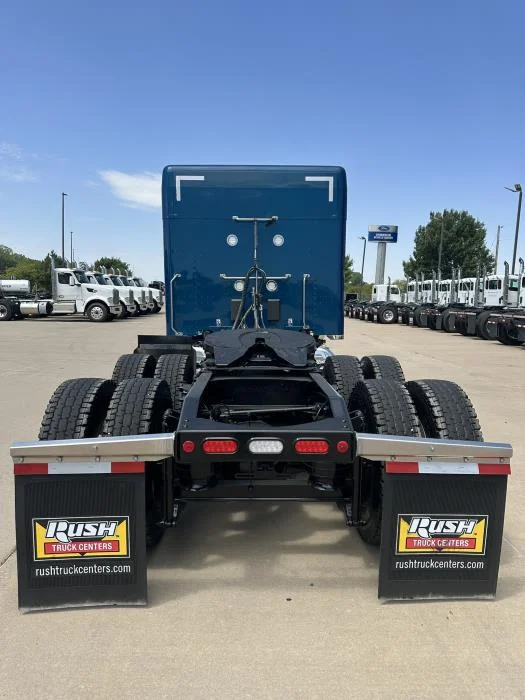 2025 Peterbilt 589 — photo 5
