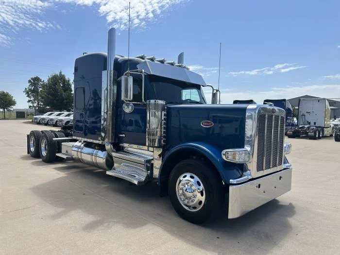 2025 Peterbilt 589 — photo 3