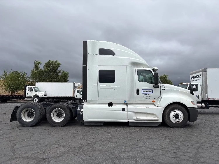2022 International LT in West Valley City, UT — photo 8