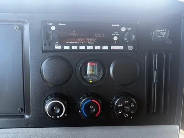 2022 FREIGHTLINER Cascadia 126 - image 24