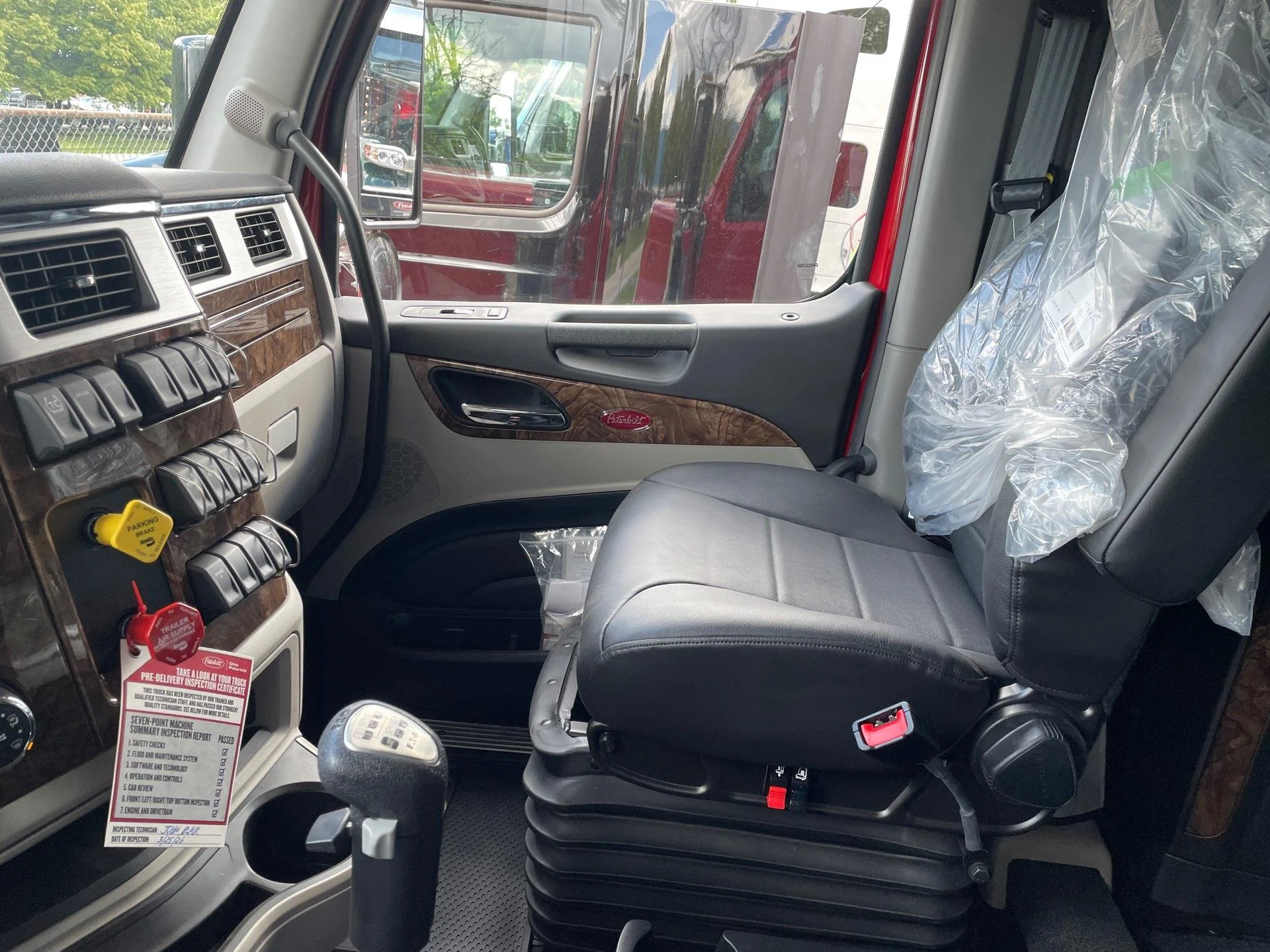 2027 Peterbilt 589 in Etna, OH — photo 30