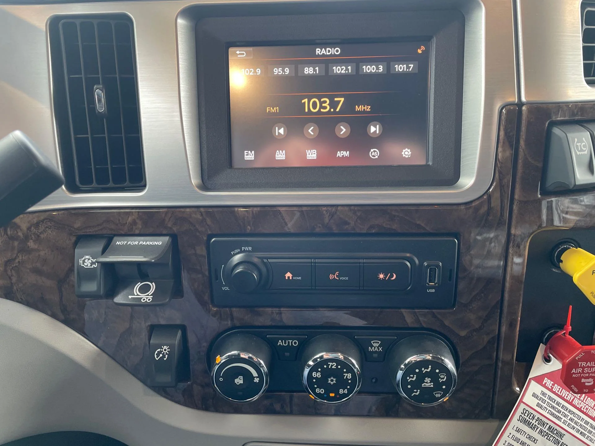 2027 Peterbilt 589 in Etna, OH — photo 17