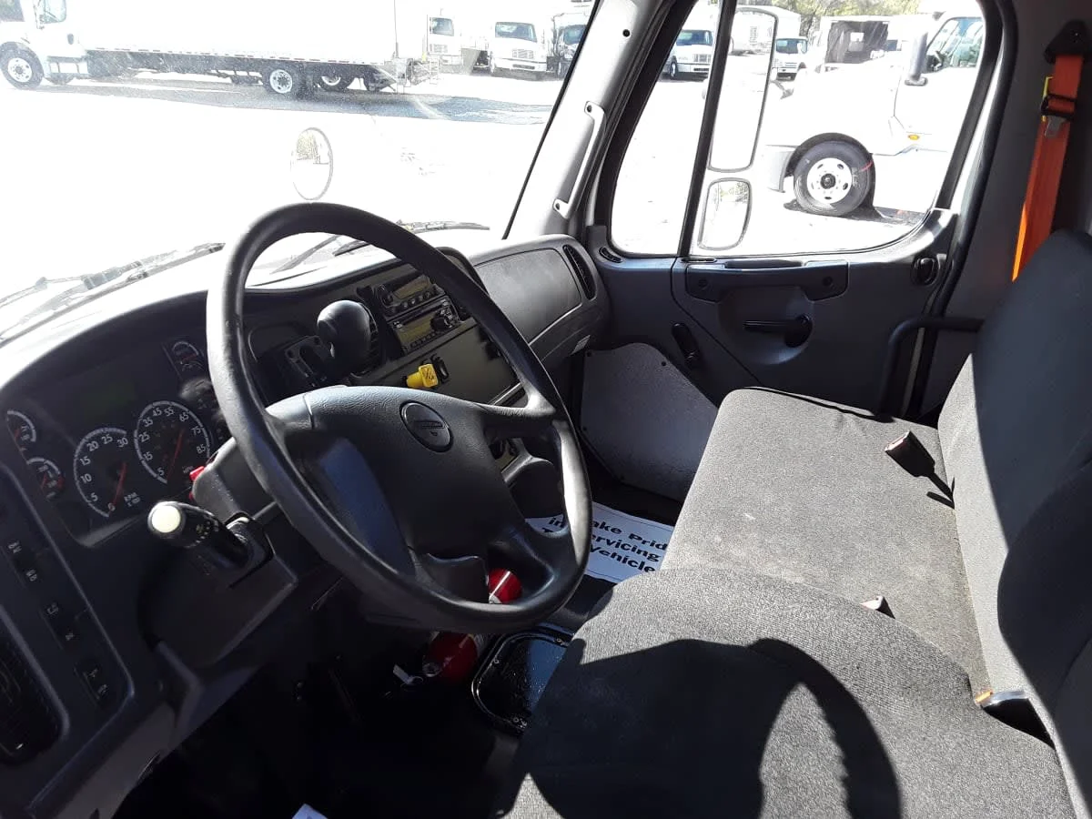 2020 Freightliner M2 106 in Charlotte, NC — photo 8