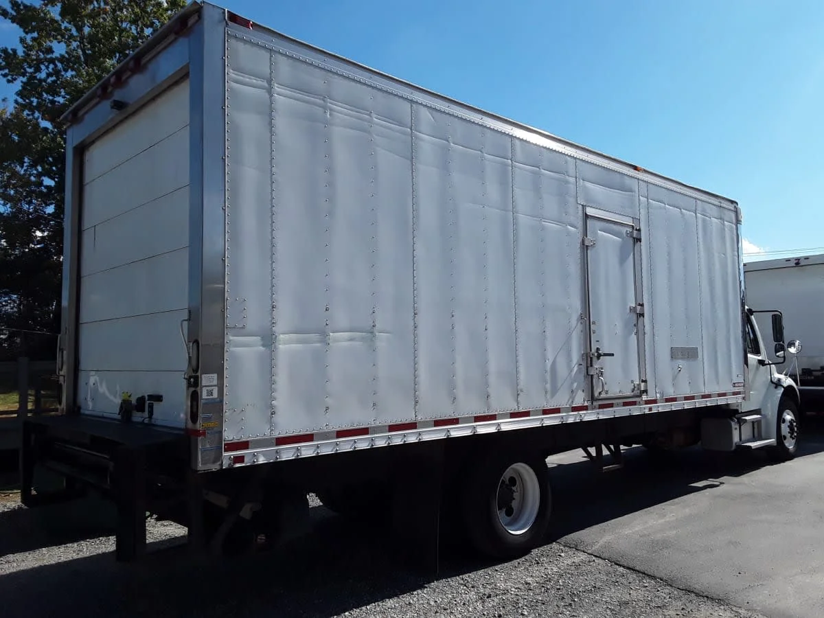 2020 Freightliner M2 106 in Charlotte, NC — photo 4