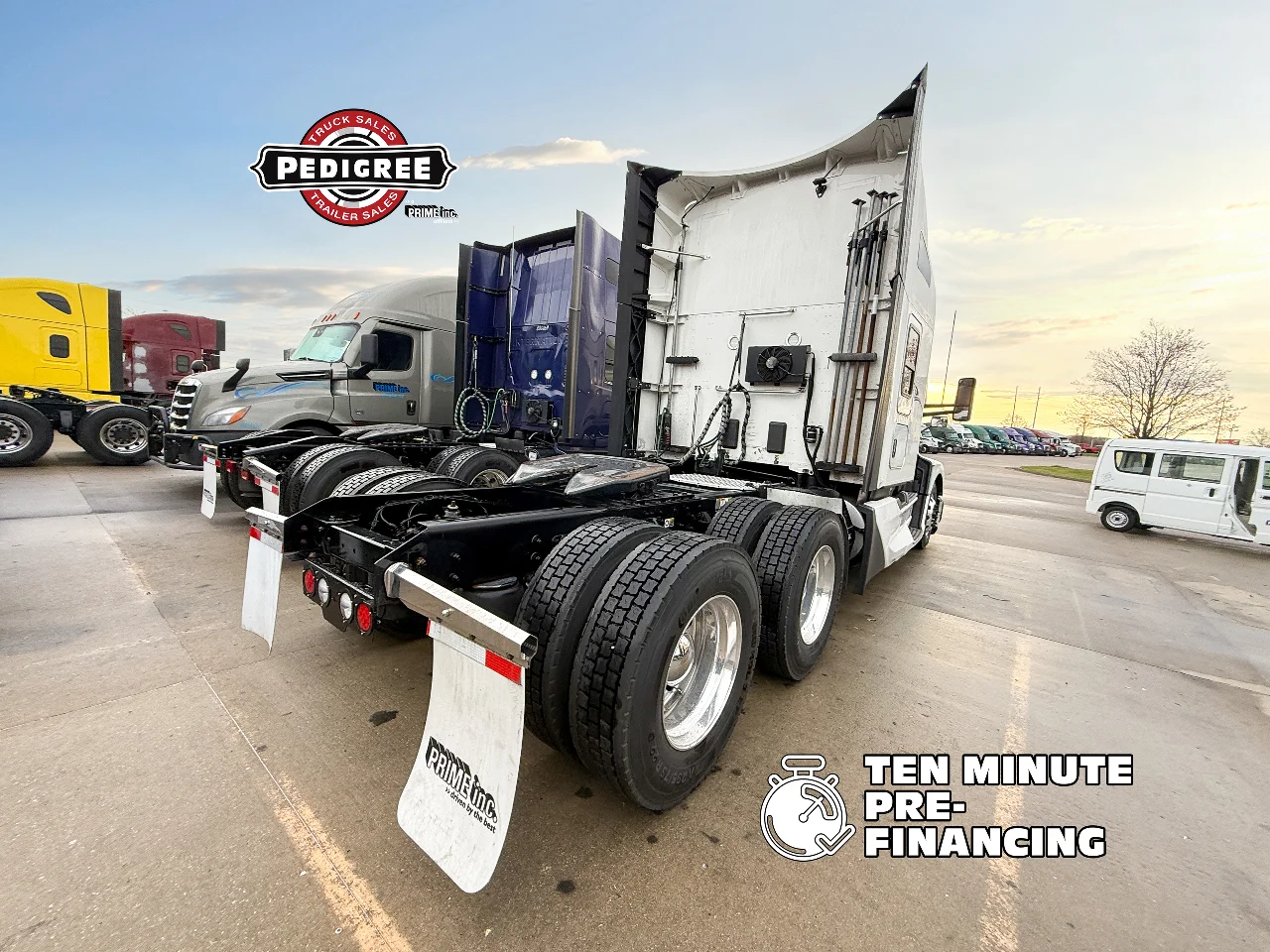2023 Kenworth T680 in Springfield, MO — photo 2