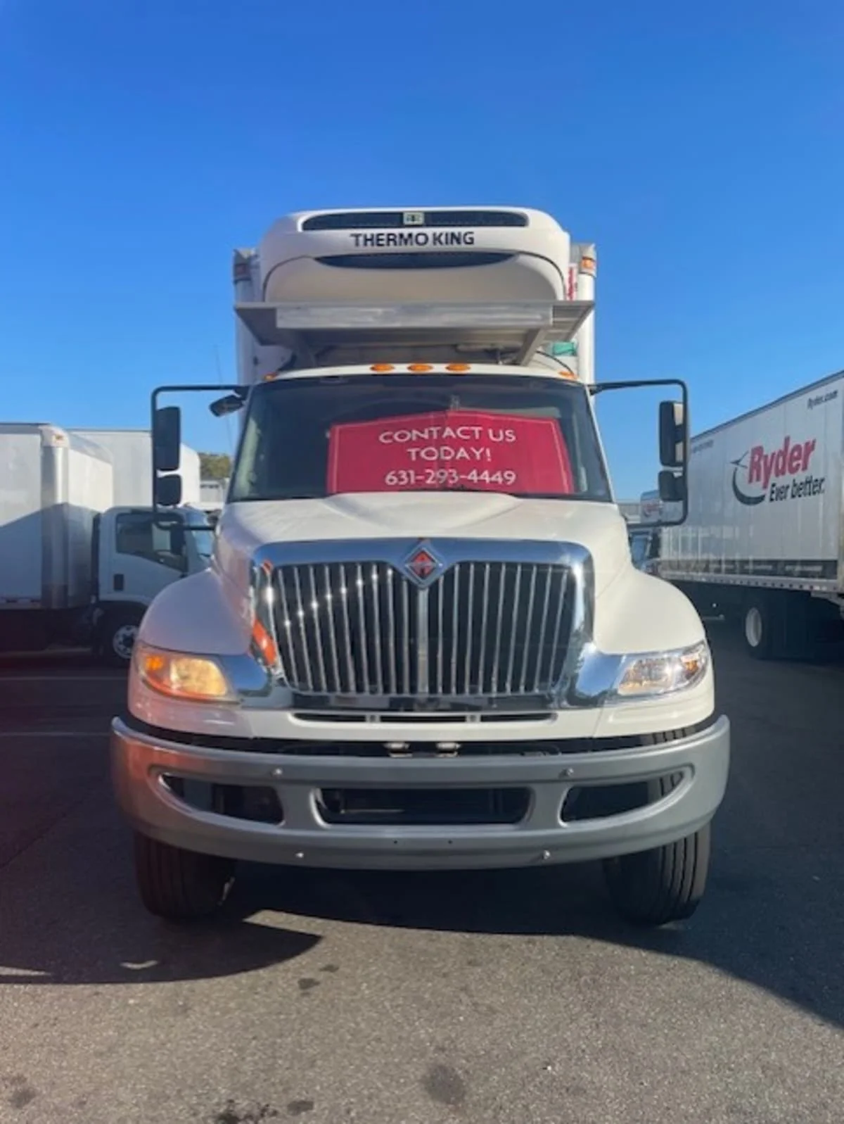 2018 International 4300 - image 2