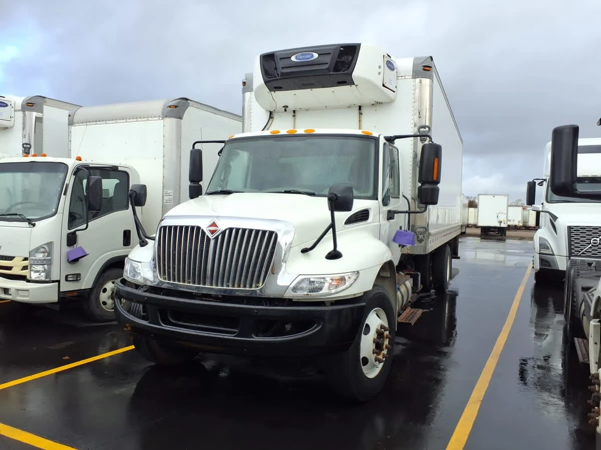 2017 International 4300 in Taylor, MI — photo 3