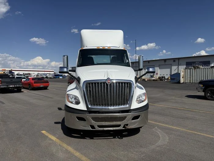 2021 International LT — photo 9