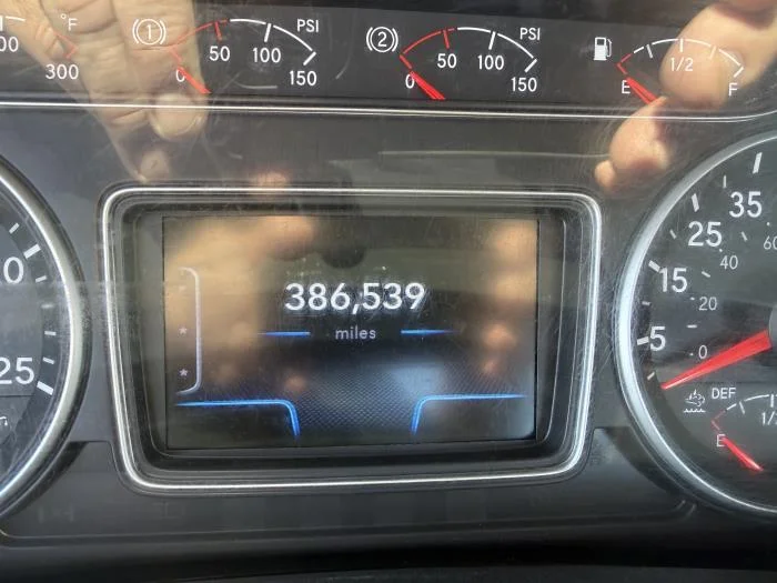 2021 International LT — photo 10