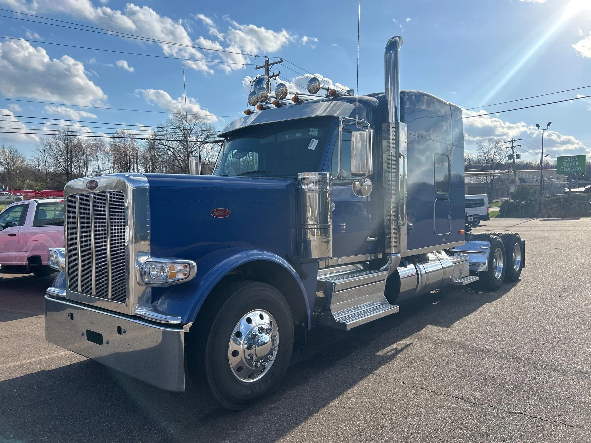 2027 Peterbilt 589 in Youngstown, OH