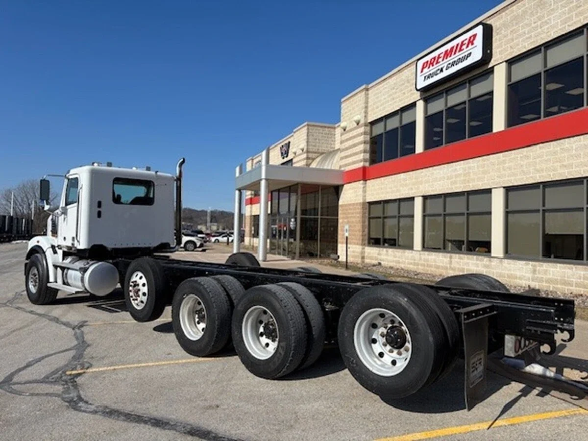 2021 Freightliner 122SD - image 7