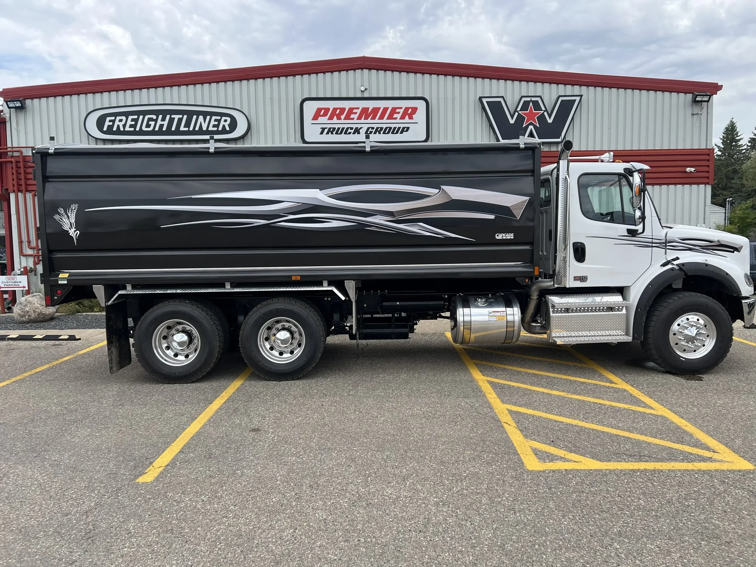 2026 Freightliner M2 112 - image 2