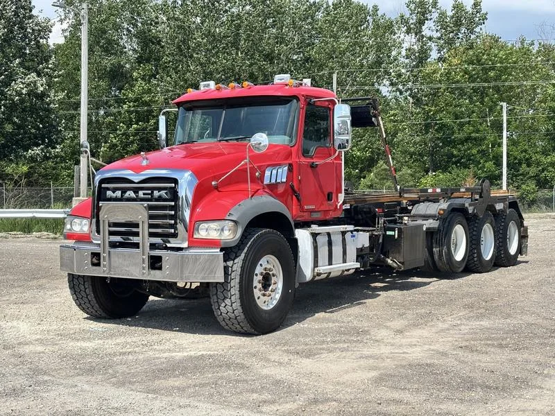 2021 Mack Granite
