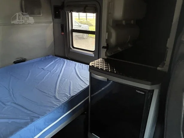 2021 Kenworth T680 in Portland, OR — photo 17