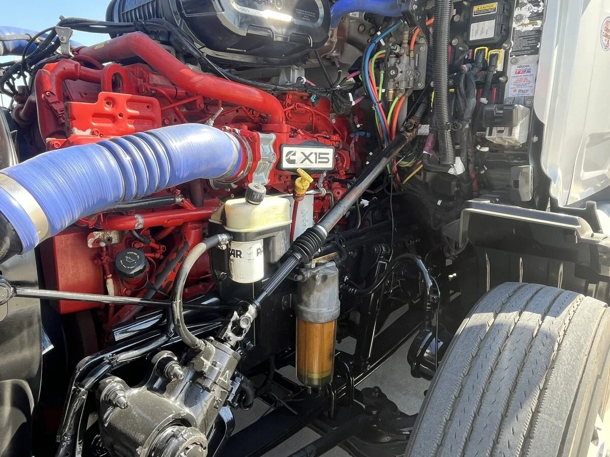 2023 Peterbilt 579 - image 12