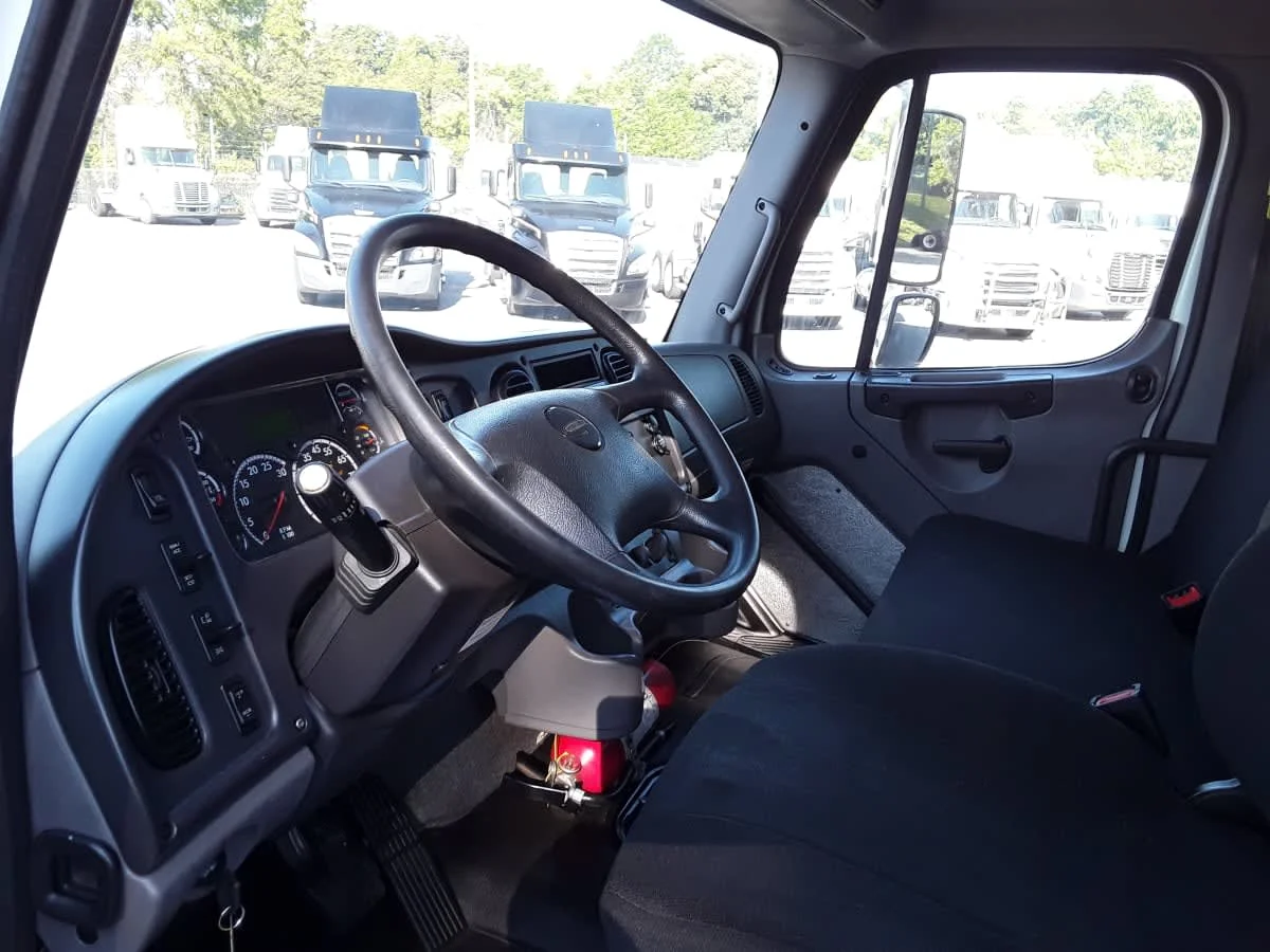 2020 Freightliner M2 106 in Charlotte, NC — photo 7