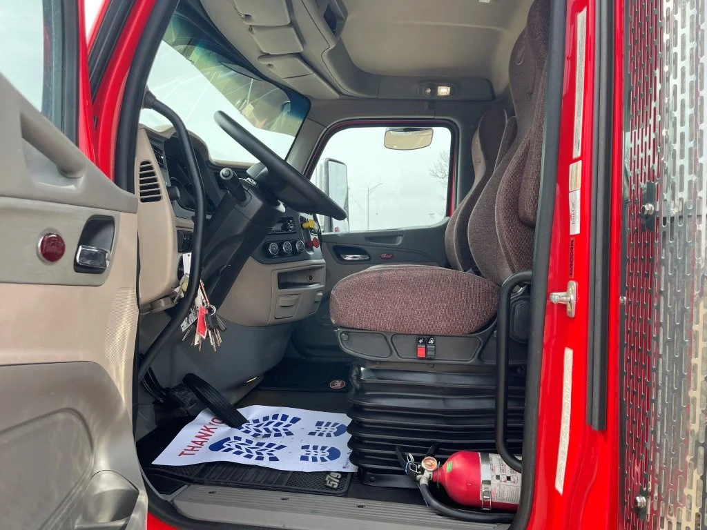 2020 Peterbilt 567 - image 10