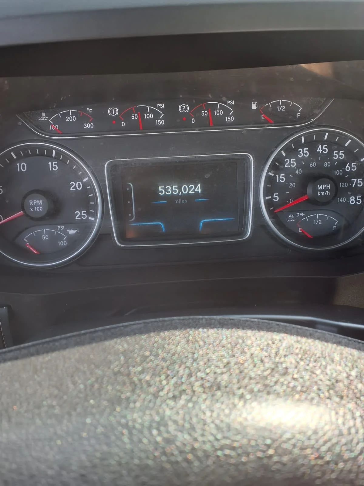 2019 International LT in Cleveland, OH — photo 10