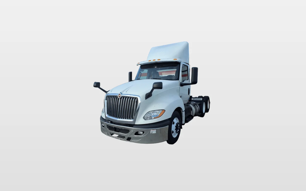 2019 International - image 1