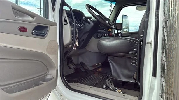 2022 Peterbilt 567 - image 13