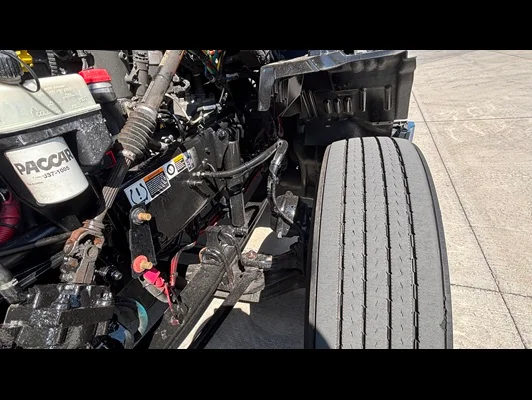 2023 Kenworth T680 in El Paso, TX — photo 10