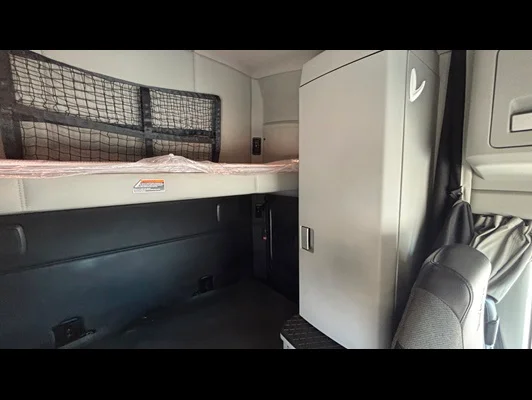 2023 Kenworth T680 in El Paso, TX — photo 18