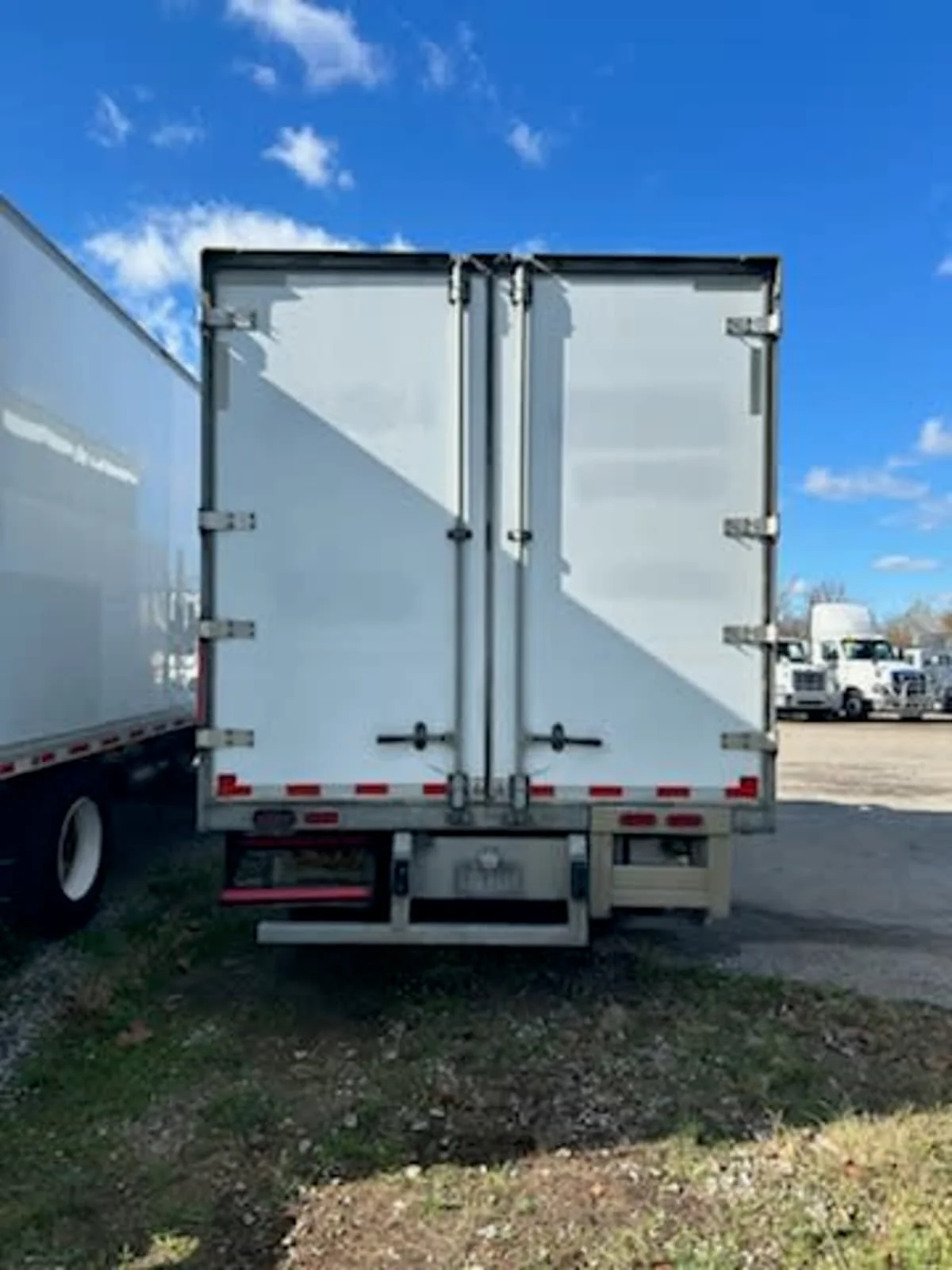 2019 International 4300 in West Chester, OH — photo 5
