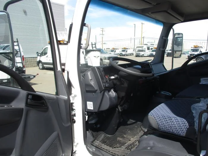 2026 Isuzu NQR — photo 11
