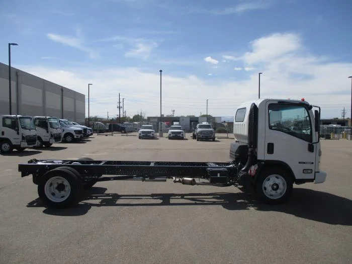 2026 Isuzu NQR — photo 5