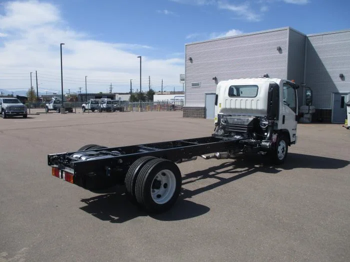 2026 Isuzu NQR — photo 6