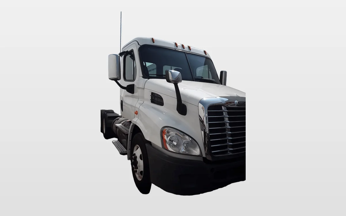 2017 Freightliner - image 1