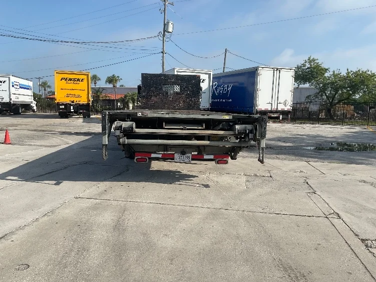 2019 Freightliner eM2 in Tampa, FL — photo 7