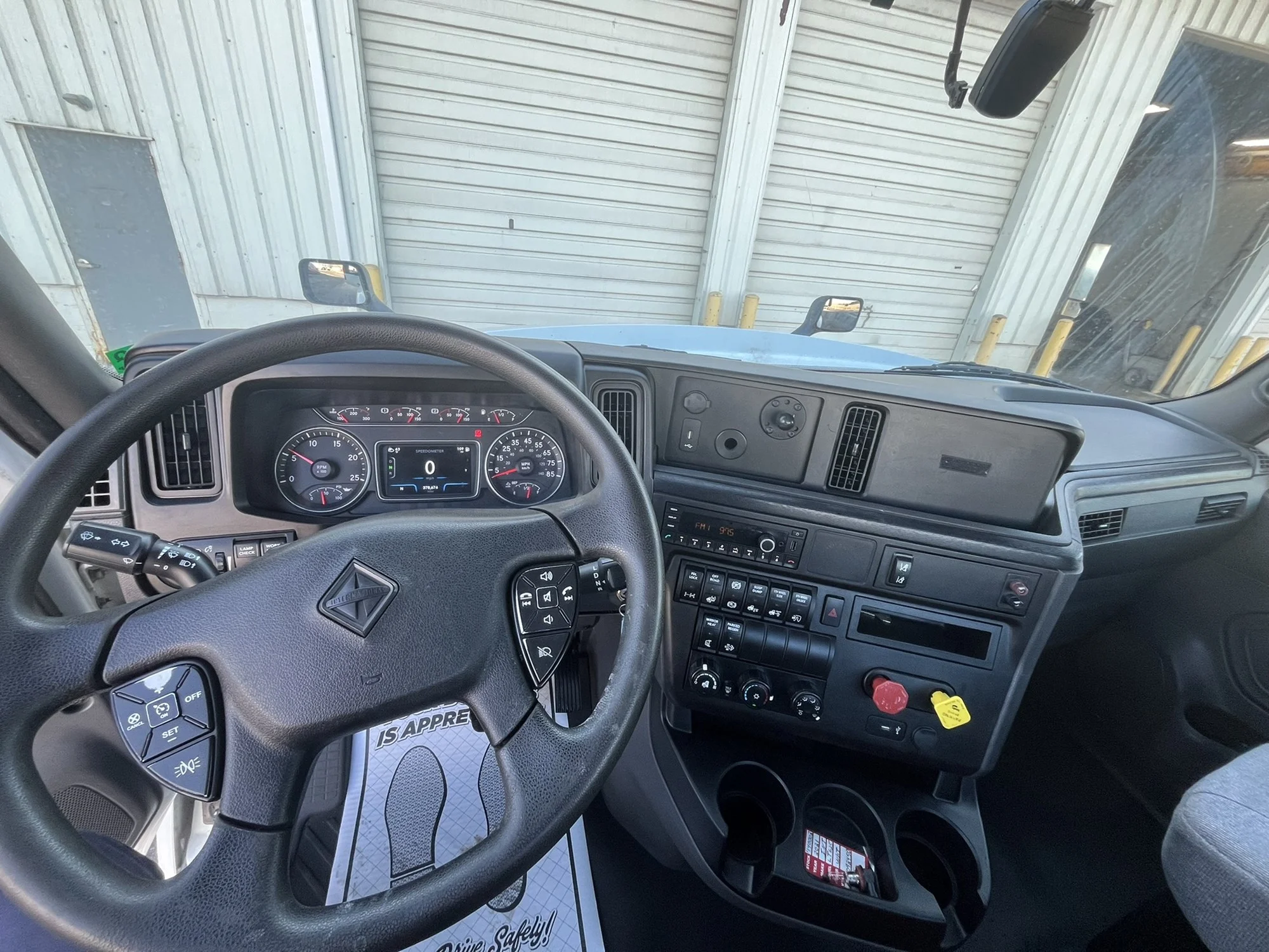 2021 International LT in West Michigan International, MI — photo 17