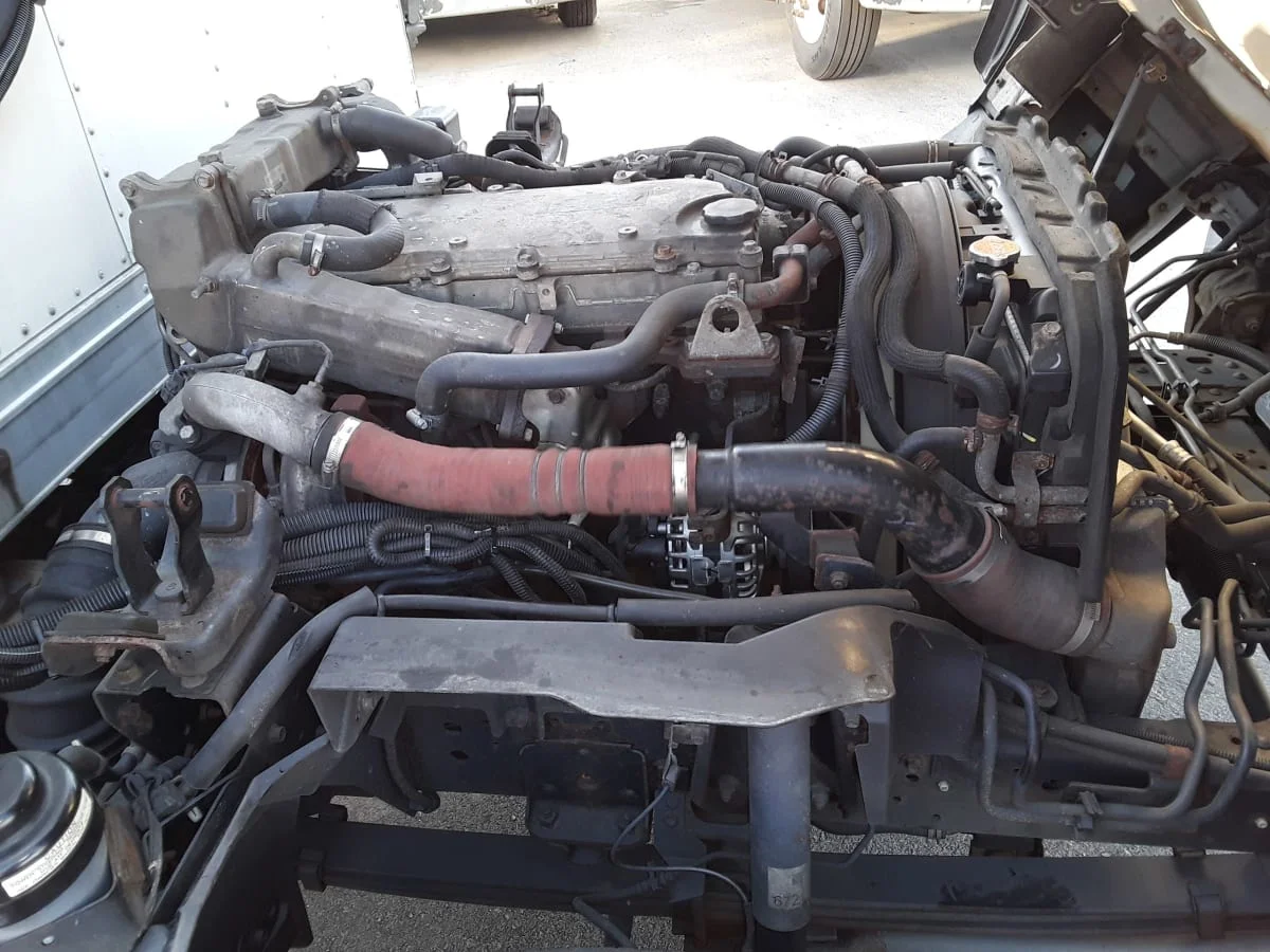 2018 Isuzu NRR in Salisbury, MA — photo 13