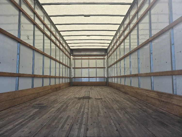 2021 International MV - image 8