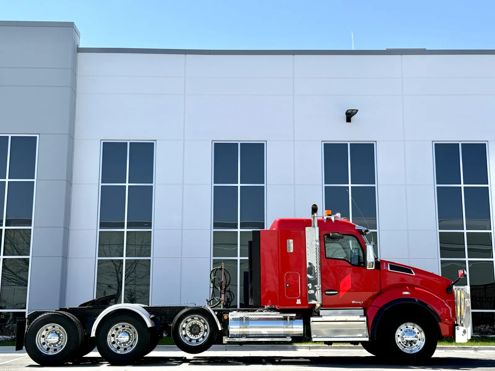 2020 Kenworth T880 - image 3