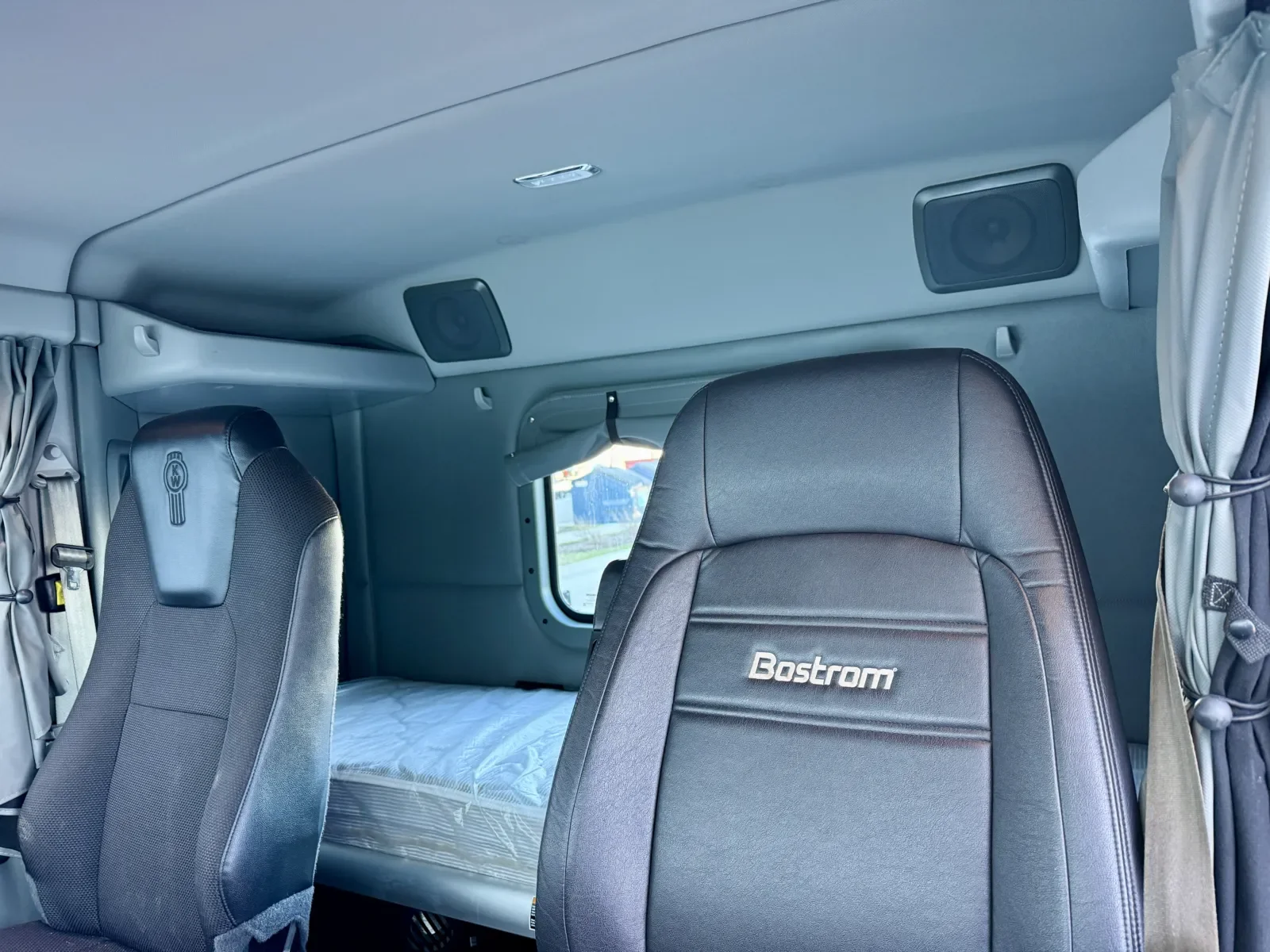 2020 Kenworth T880 - image 20