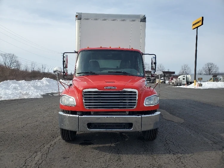 2017 Freightliner M2 106 - image 2