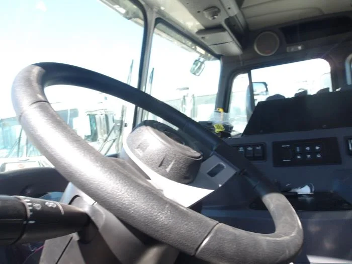 2025 Peterbilt 520 in Albuquerque, NM — photo 8