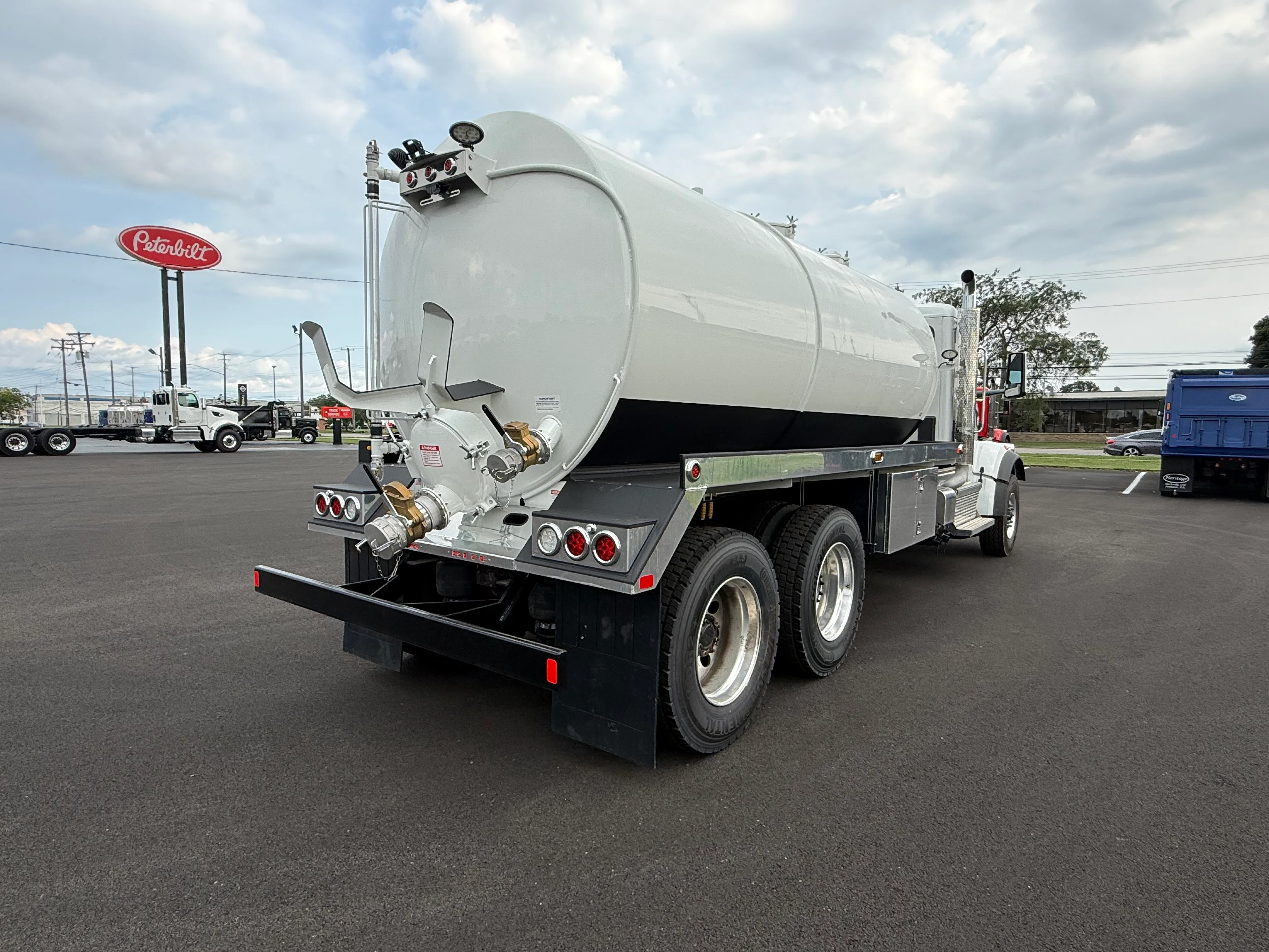 2027 Peterbilt 567 in Buffalo, NY — photo 9