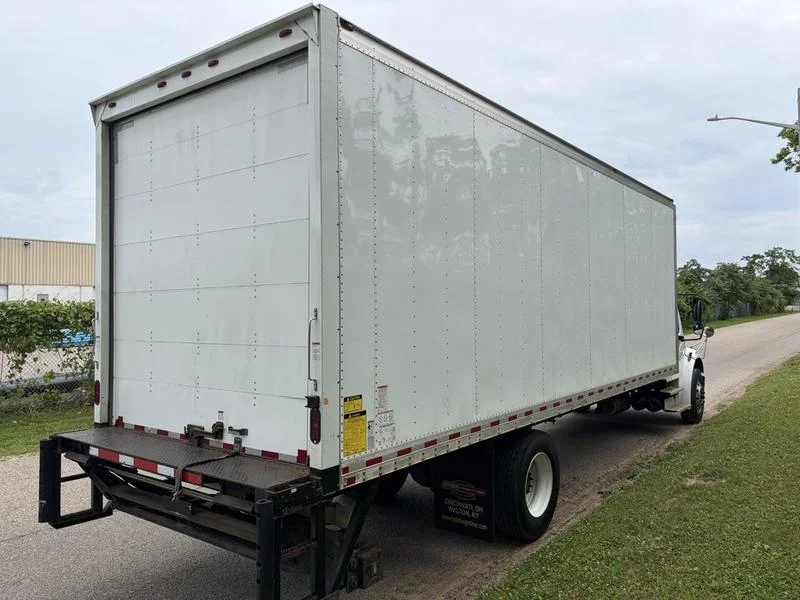 2019 Freightliner M2 106 in Walton, KY — photo 5