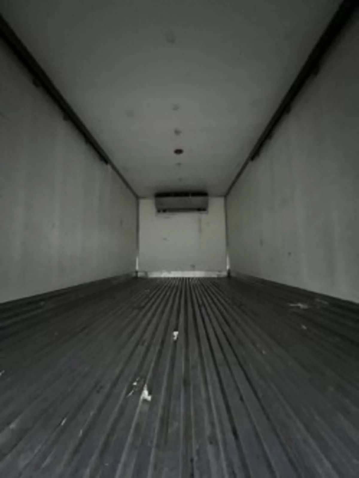 2019 Isuzu NPR - image 9