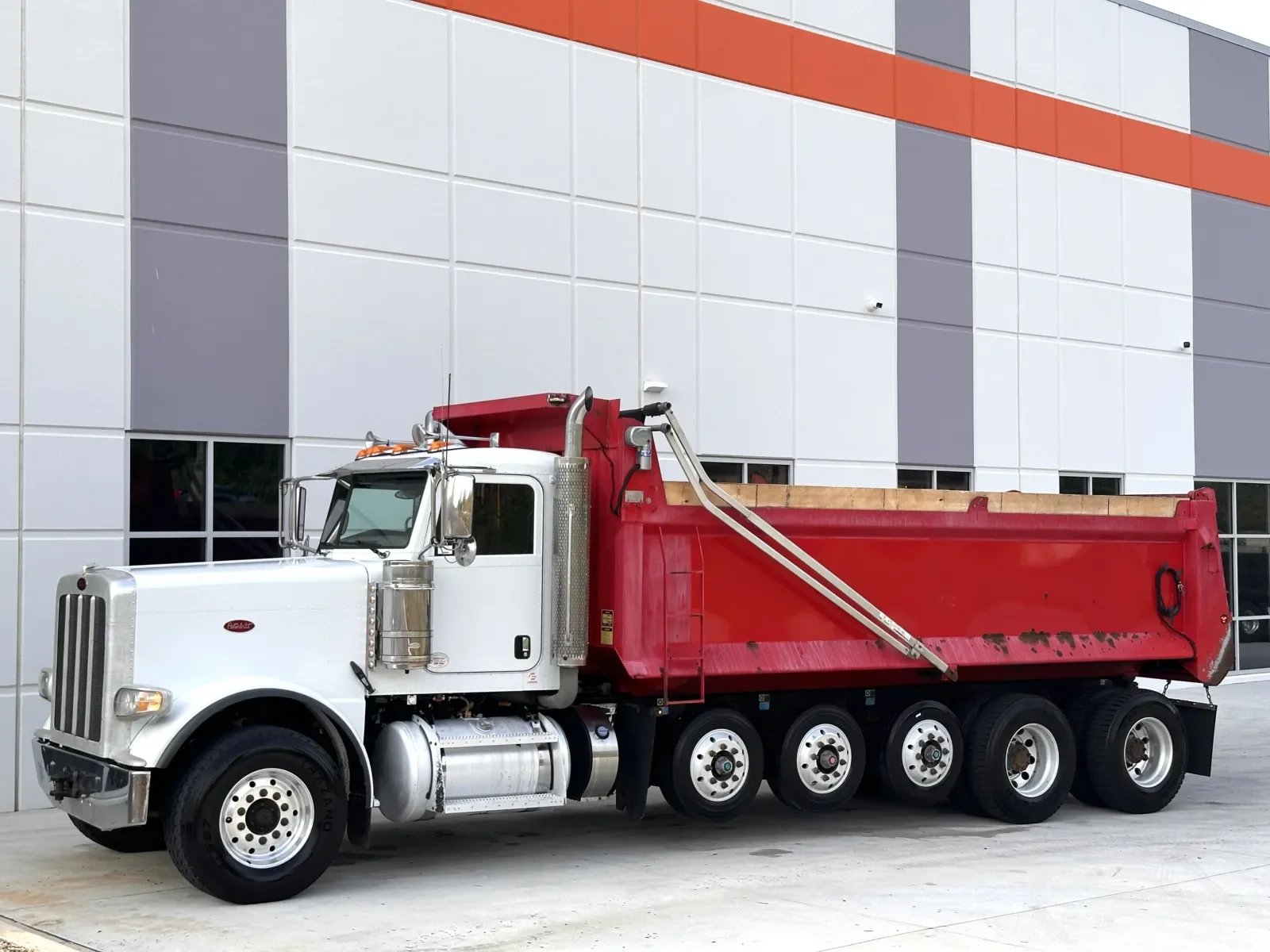 2021 Peterbilt 389 in Greer, SC — photo 3