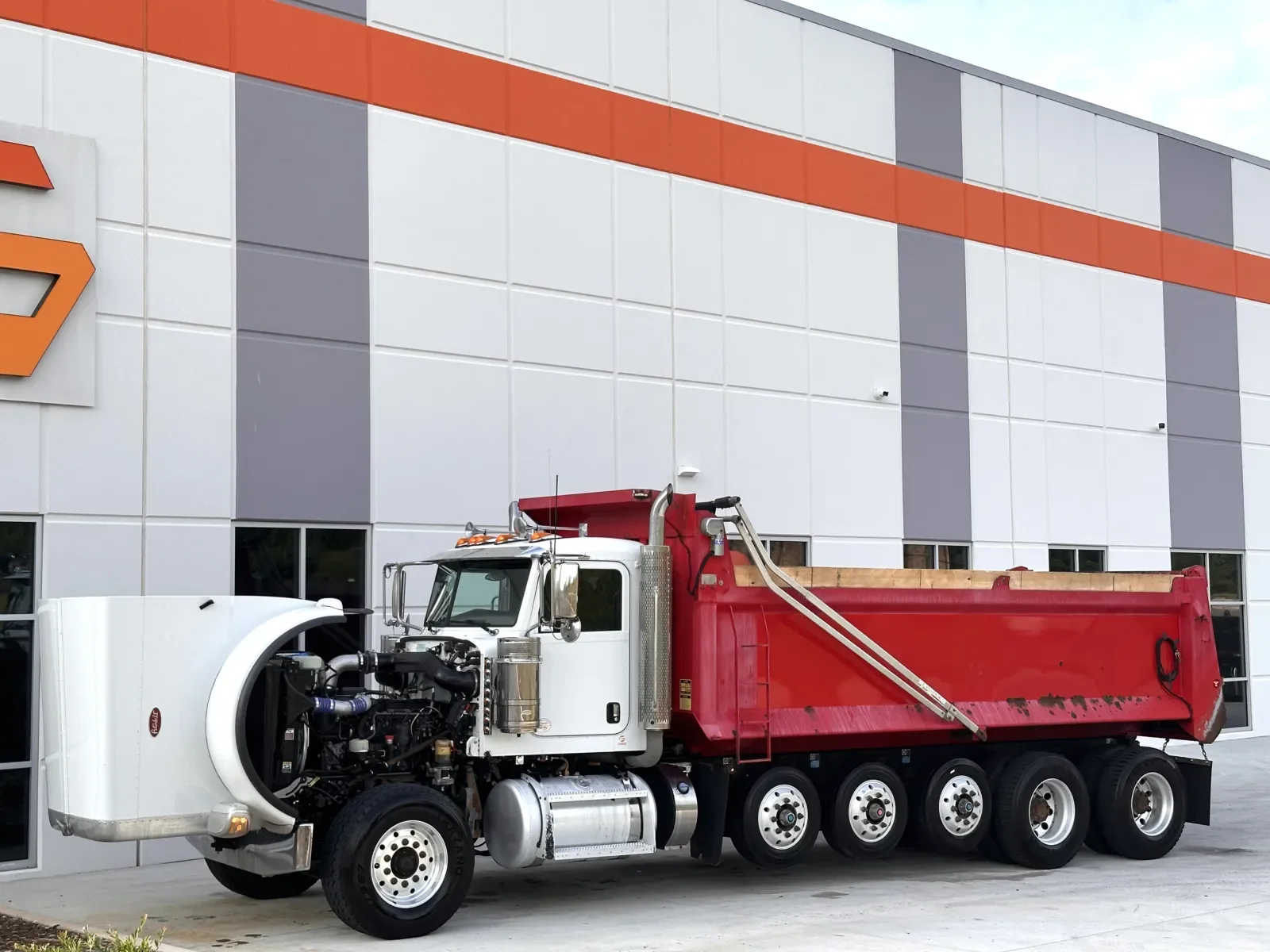 2021 Peterbilt 389 in Greer, SC — photo 11