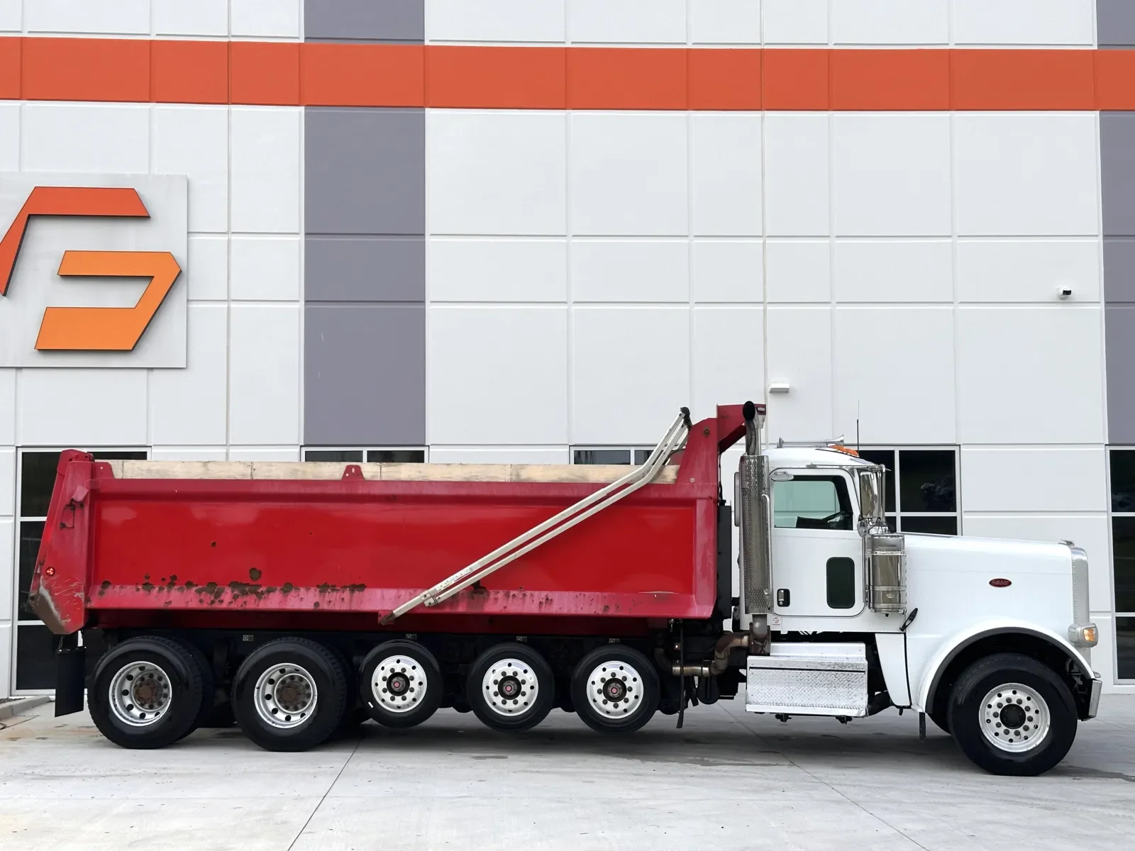 2021 Peterbilt 389 in Greer, SC — photo 4