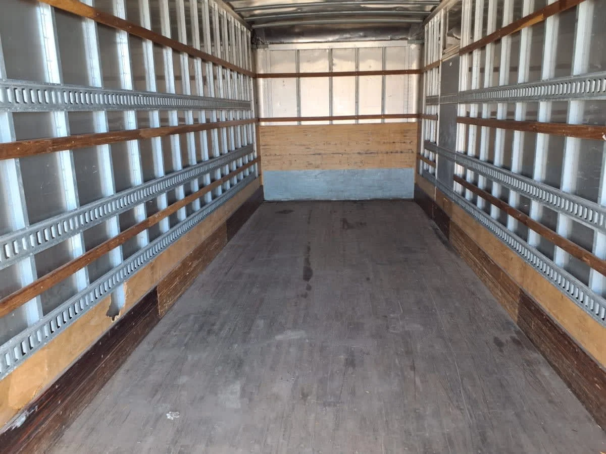 2019 Freightliner M2 106 in Salisbury, MA — photo 8